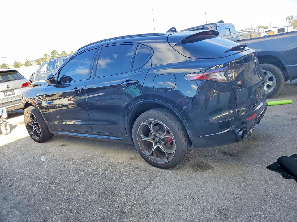 Photo 2 from auction – 2024 ALFA ROMEO STELVIO with VIN ZASPAKBN5R7D74163