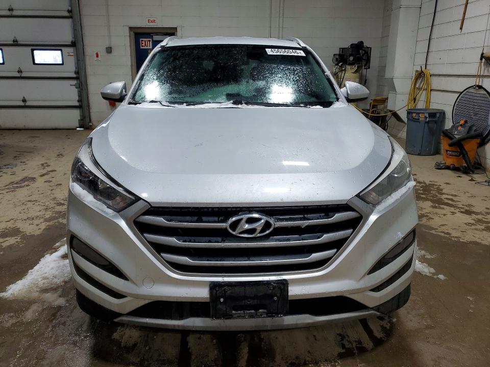 Photo 5 from auction – 2018 HYUNDAI TUCSON with VIN KM8J33A42JU693237