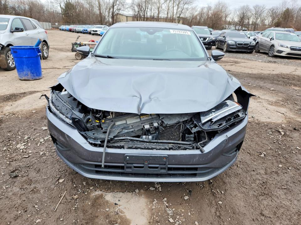 Photo 5 from auction – 2021 VOLKSWAGEN PASSAT with VIN 1VWSA7A3XMC001861