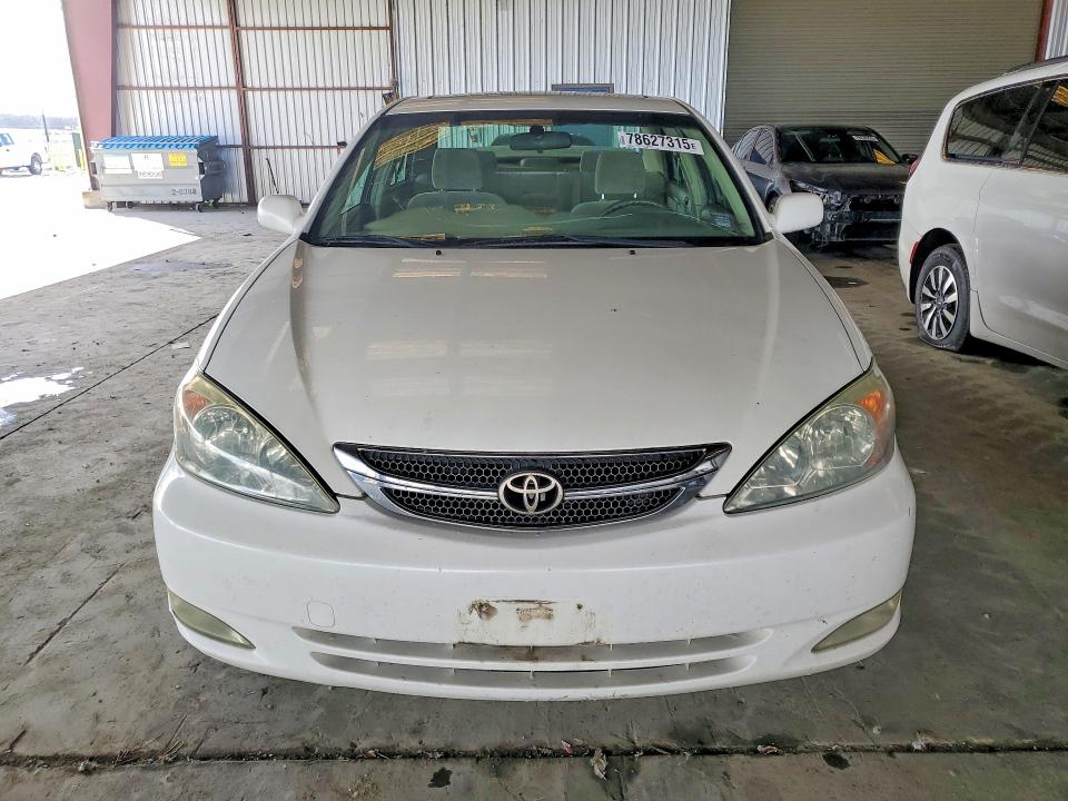 Photo 5 from auction – 2004 TOYOTA CAMRY with VIN JTDBE32K440267089