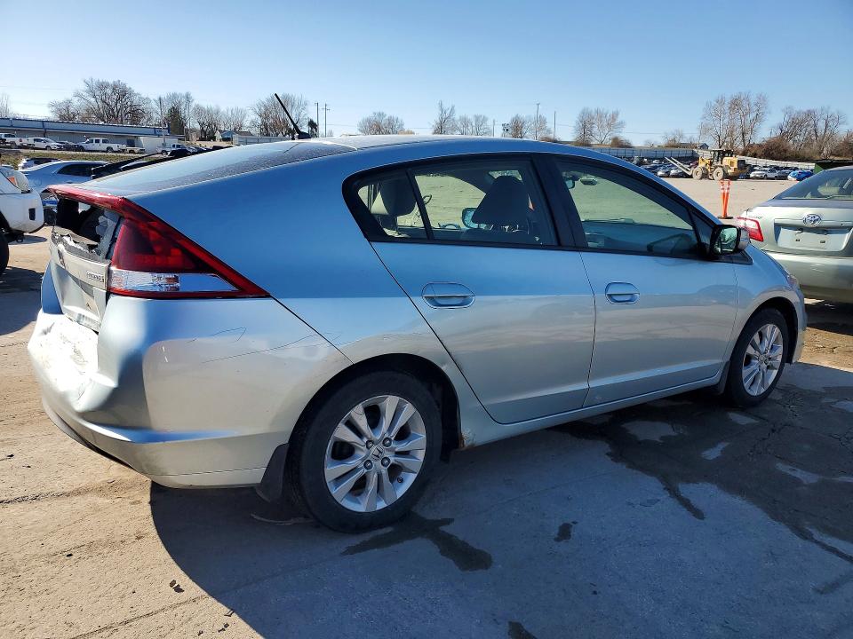 Photo 3 from auction – 2012 HONDA INSIGHT with VIN JHMZE2H75CS005501