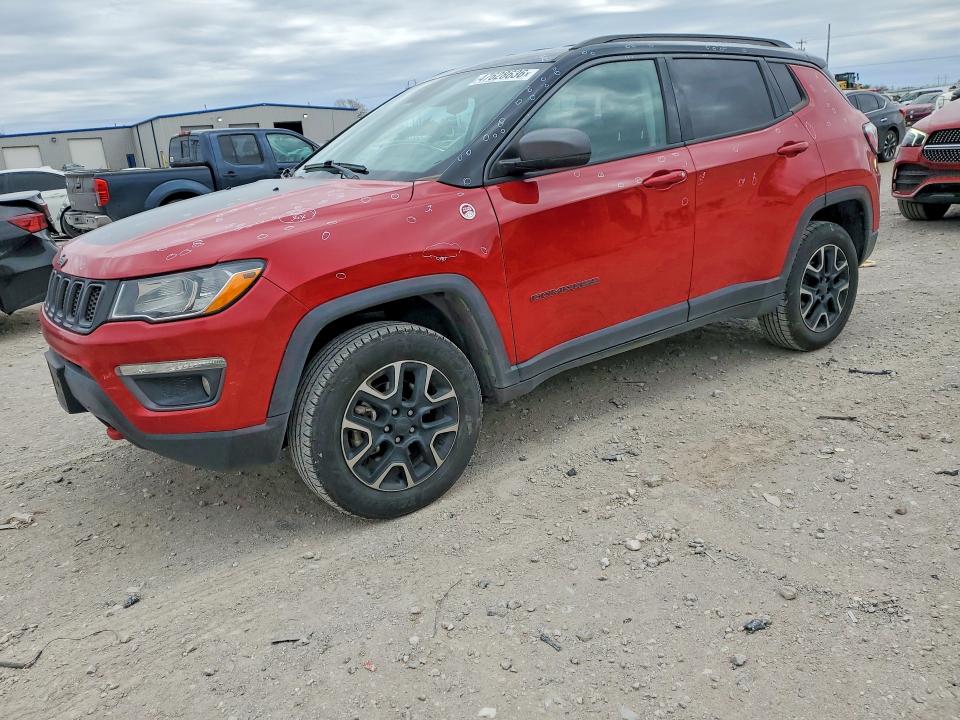 JEEP COMPASS 2020 with VIN 3C4NJDDB5LT220912 - Photo from auction