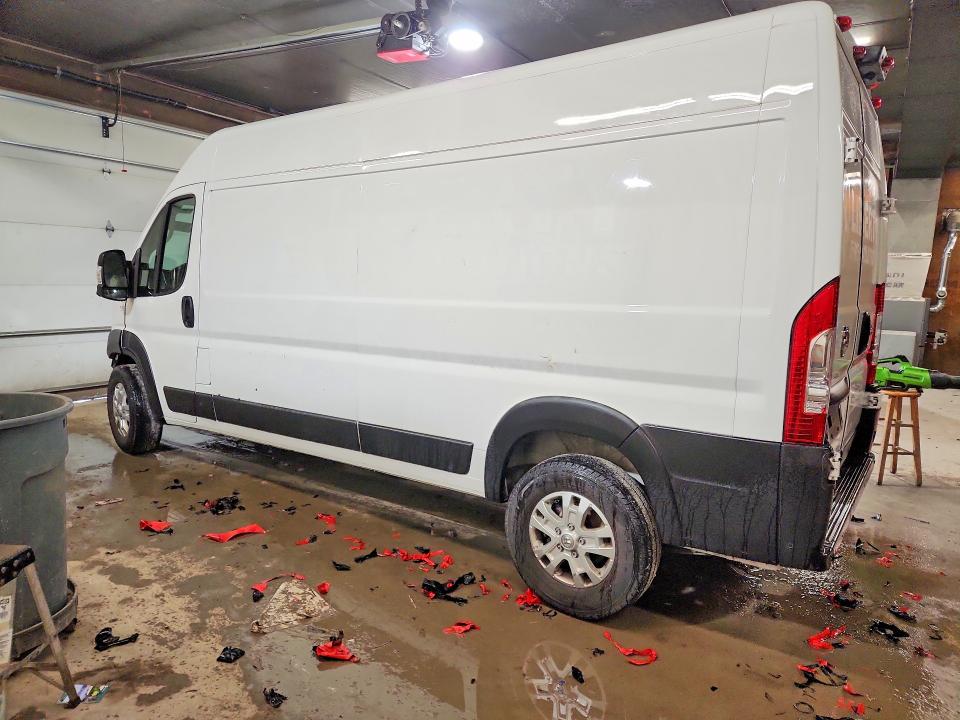 Photo 2 from auction – 2024 RAM PROMASTER 2500 with VIN 3C6LRVDGXRE106393