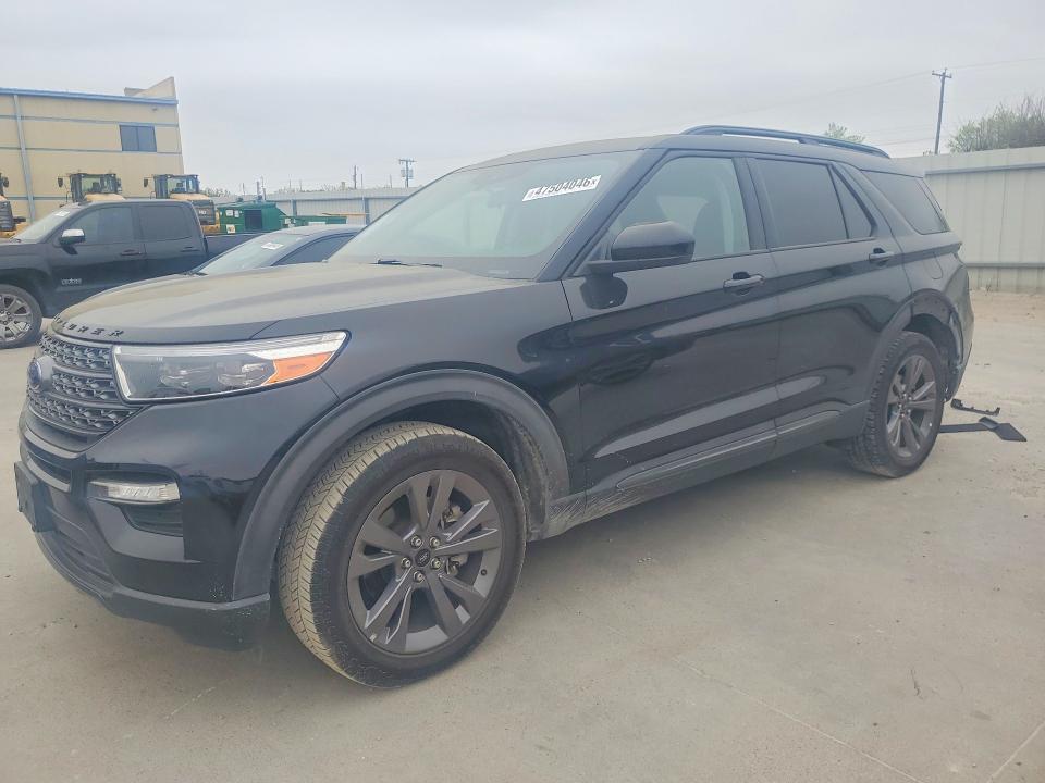 FORD EXPLORER 2022 with VIN 1FMSK7DH3NGB42364 - Photo from auction