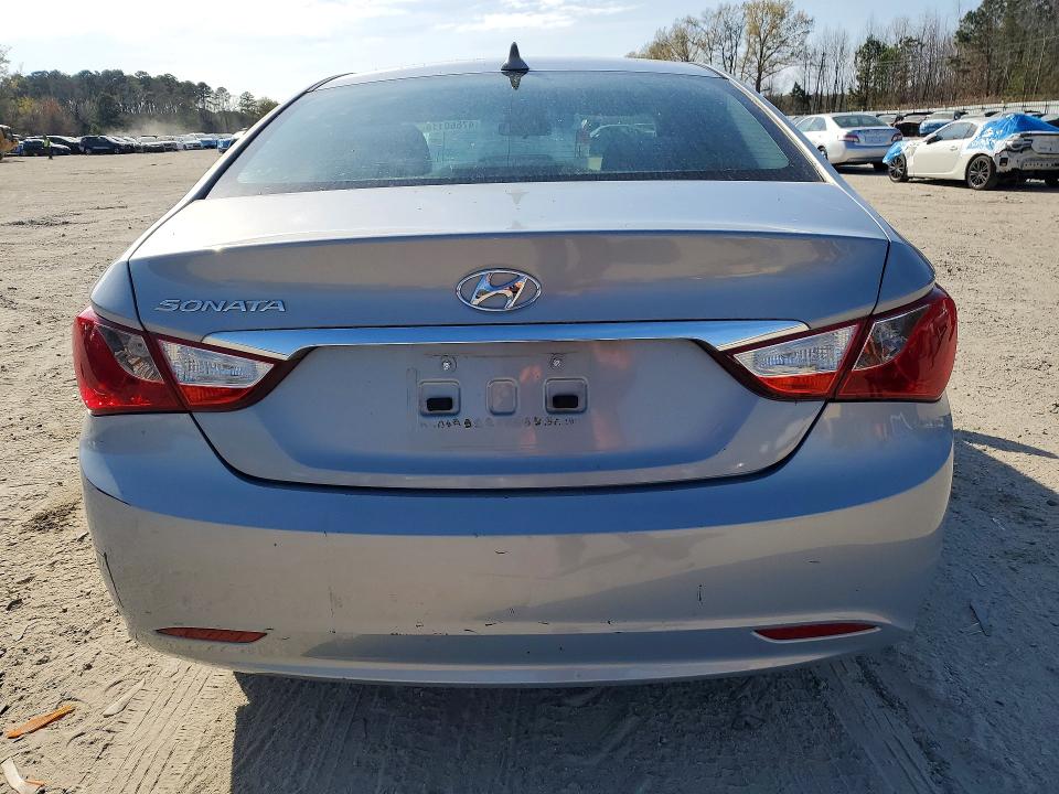 Zdjęcie 6 z aukcji – 2011 HYUNDAI SONATA z VIN 5NPEB4AC8BH086504