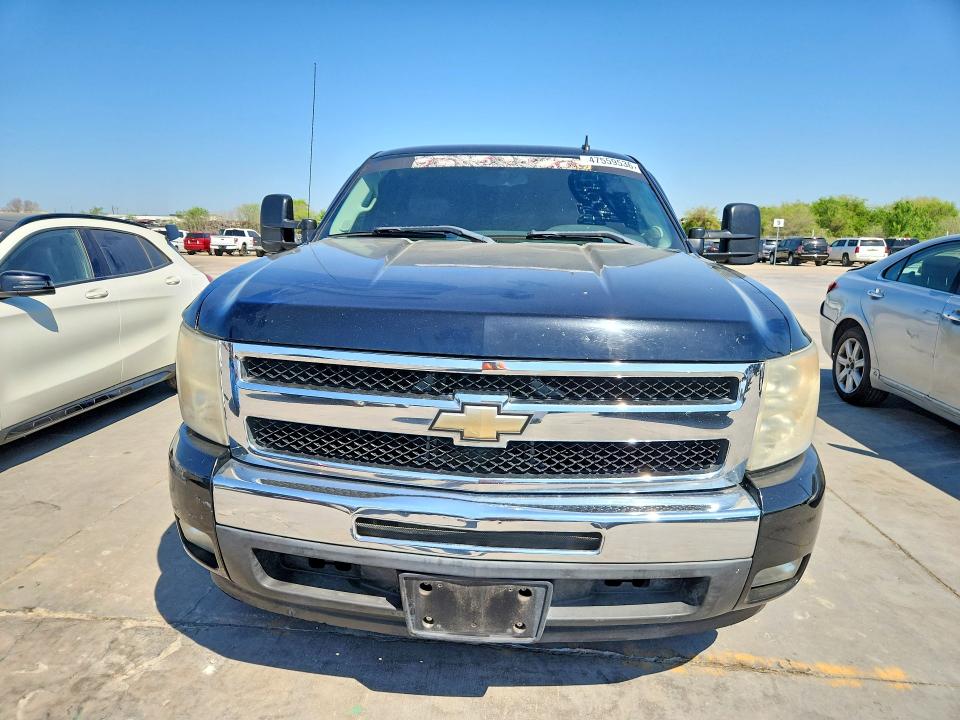 Photo 5 from auction – 2010 CHEVROLET SILVERADO with VIN 1GCSCSE00AZ289494