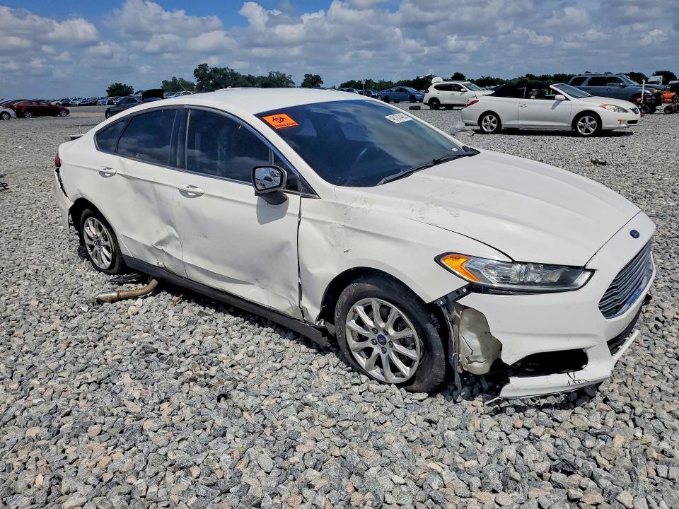 Photo 4 from auction – 2016 FORD FUSION with VIN 3FA6P0G71GR234110