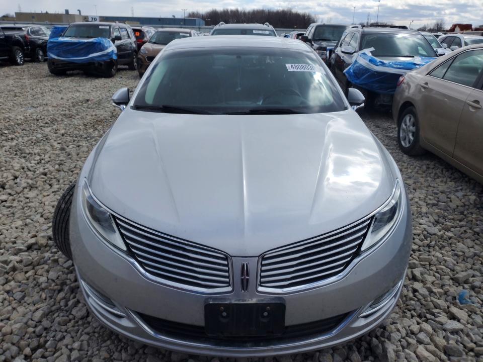 Photo 5 from auction – 2016 LINCOLN MKZ with VIN 3LN6L2G95GR601735