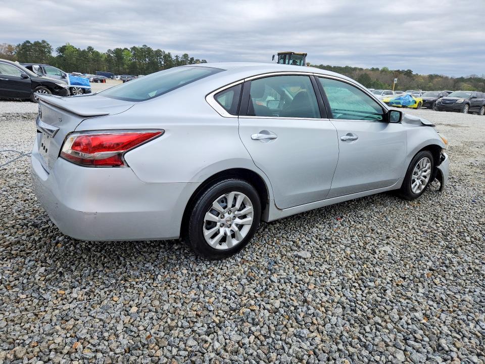 Photo 3 from auction – 2015 NISSAN ALTIMA with VIN 1N4AL3AP1FN871225