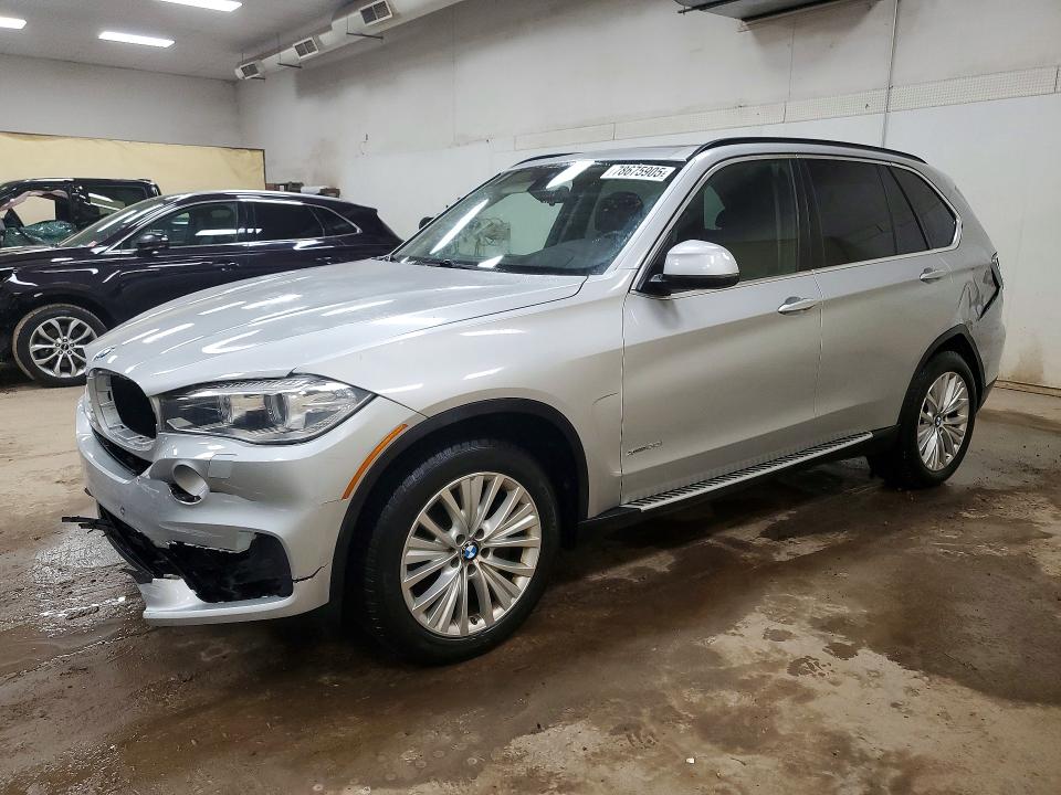 BMW X5 2014 with VIN 5UXKR6C54E0J73728 - Photo from auction