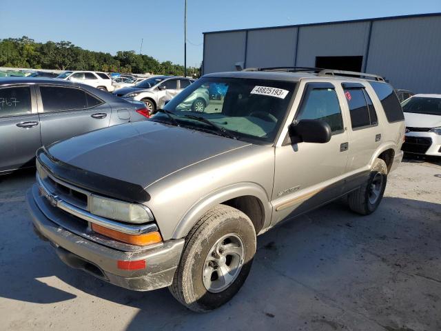 CHEVROLET BLAZER 2002 with VIN 1GNCS13W02K137032 - Photo from auction