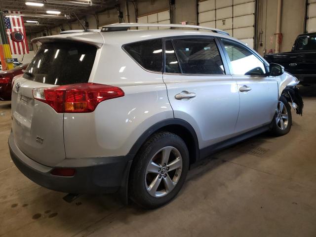 Photo 3 from auction – 2015 TOYOTA RAV4 XLE with VIN 2T3RFREV5FW253043