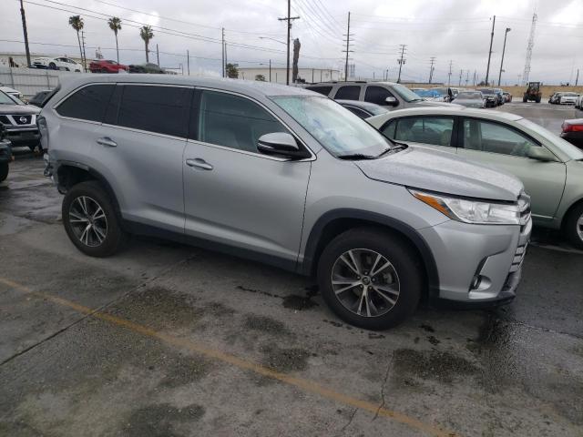 Photo 4 from auction – 2019 TOYOTA HIGHLANDER with VIN 5TDZZRFH7KS312511