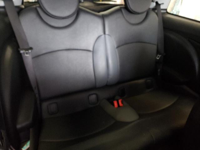 Photo 10 from auction – 2010 MINI COOPER with VIN WMWMF3C59ATZ65641