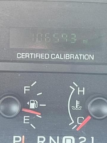 Photo 8 from auction – 2008 FORD CROWN VICT with VIN 2FAFP71V08X167728