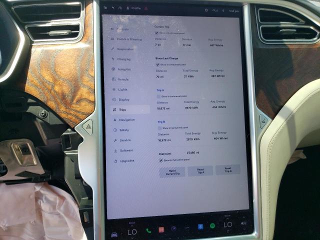 Photo 9 from auction – 2017 TESLA MODEL X with VIN 5YJXCDE25HF065656