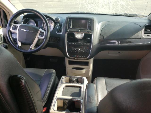Photo 8 from auction – 2015 CHRYSLER TOWN & COU with VIN 2C4RC1BG8FR711023