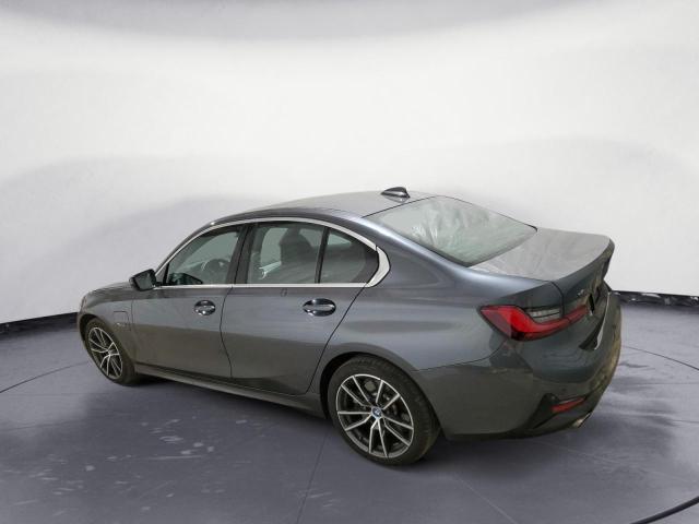 Photo 2 from auction – 2022 BMW 330XE with VIN 3MW5P9J03N8C72220