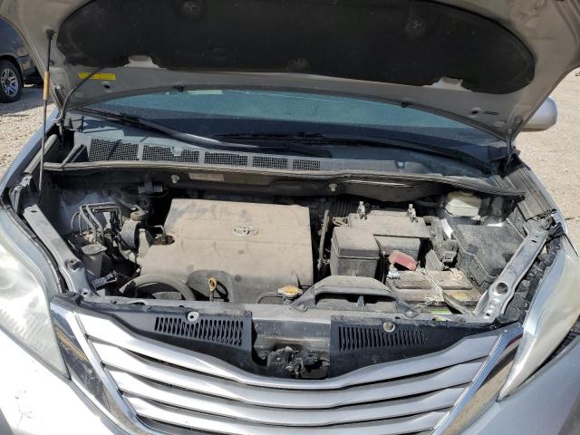 Photo 11 from auction – 2015 TOYOTA SIENNA LE with VIN 5TDKK3DC9FS599897