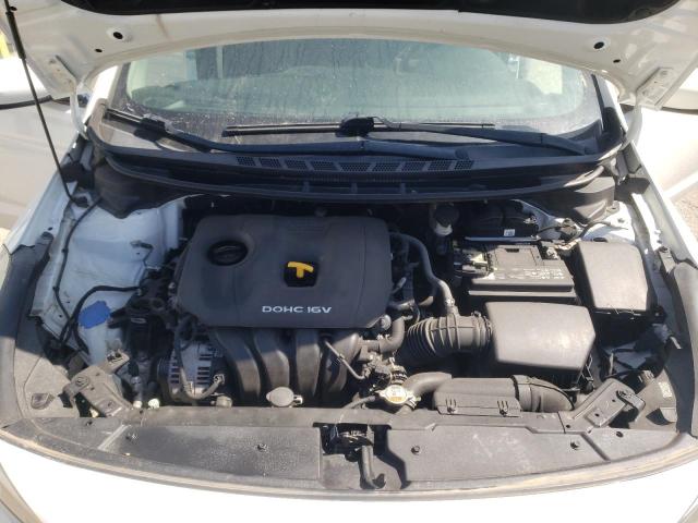 Photo 11 from auction – 2017 KIA FORTE LX with VIN 3KPFK4A77HE135731