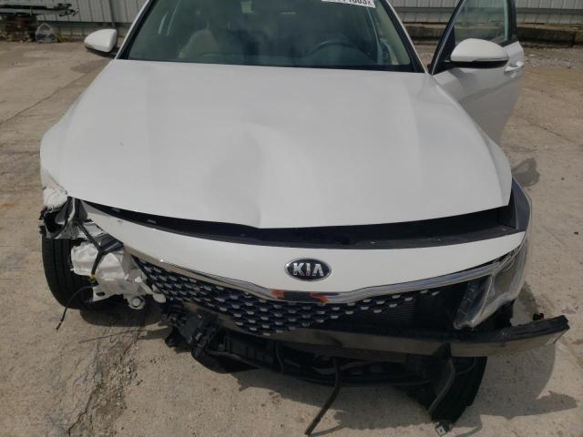 Photo 11 from auction – 2017 KIA OPTIMA EX with VIN 5XXGU4L39HG160565