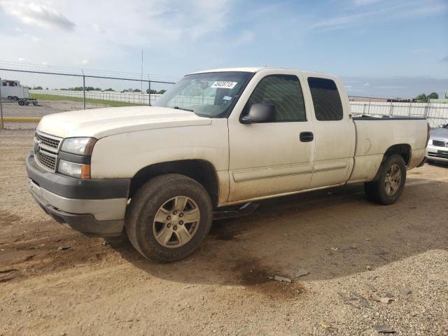 CHEVROLET SILVERADO 2003 with VIN 2GCEC19V731205986 - Photo from auction