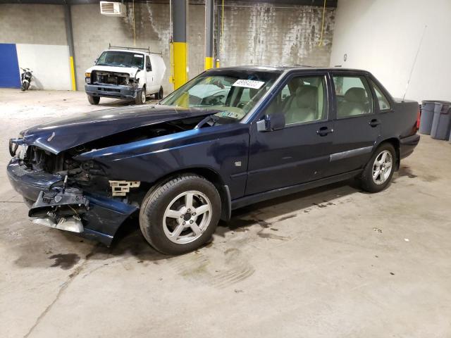 VOLVO S70 2000 with VIN YV1LT56D9Y2633246 - Photo from auction