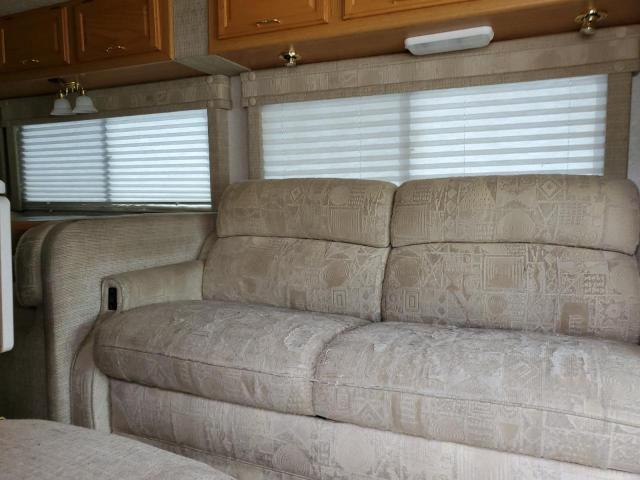 Photo 6 from auction – 2004 WINNEBAGO BRAVE with VIN 1FCNF53S930A06110