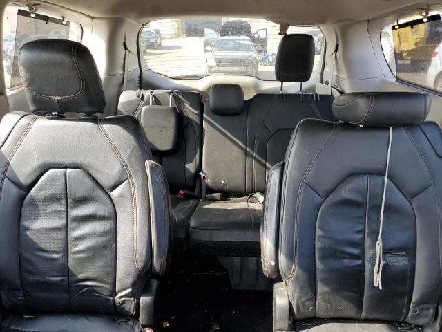 Photo 10 from auction – 2018 CHRYSLER PACIFICA T with VIN 2C4RC1BG0JR120368