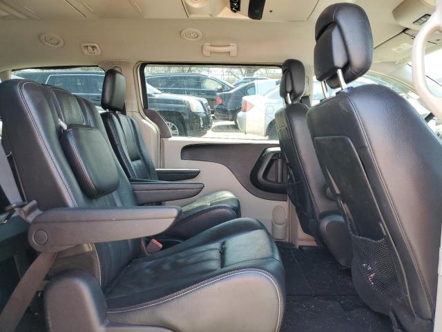 Photo 11 from auction – 2012 CHRYSLER TOWN & COU with VIN 2C4RC1BG0CR401590