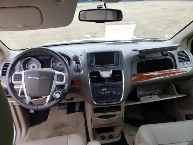 Photo 8 from auction – 2016 CHRYSLER TOWN & COU with VIN 2C4RC1BG6GR156039