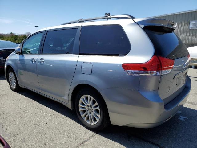 Photo 2 from auction – 2014 TOYOTA SIENNA XLE with VIN 5TDYK3DC2ES413254