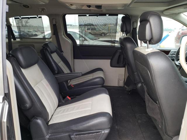 Photo 11 from auction – 2010 CHRYSLER TOWN & COU with VIN 2A4RR8DX5AR428165