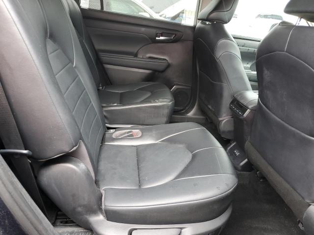 Photo 11 from auction – 2022 TOYOTA HIGHLANDER with VIN 5TDGZRAH8NS095652