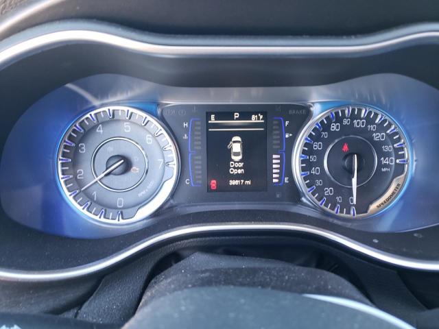 Photo 9 from auction – 2015 CHRYSLER 200 LIMITE with VIN 1C3CCCABXFN685940