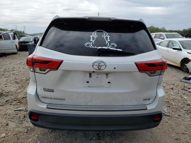 صورة رقم 6 من المزاد - 2017 TOYOTA HIGHLANDER مع VIN 5TDKZRFH7HS510581