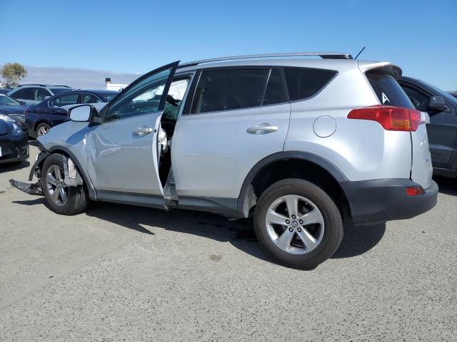 Photo 2 from auction – 2015 TOYOTA RAV4 XLE with VIN 2T3RFREV1FW356668