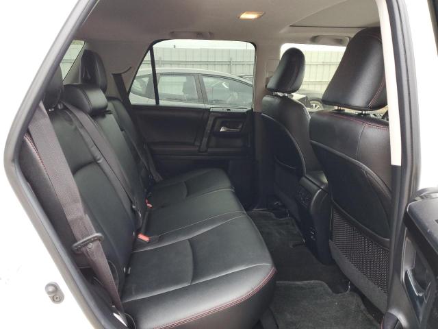 Photo 11 from auction – 2017 TOYOTA 4RUNNER SR with VIN JTEBU5JR5H5478822