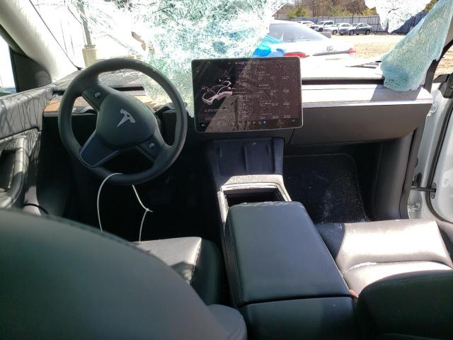 Photo 8 from auction – 2022 TESLA MODEL Y with VIN 7SAYGDEE5NF385786