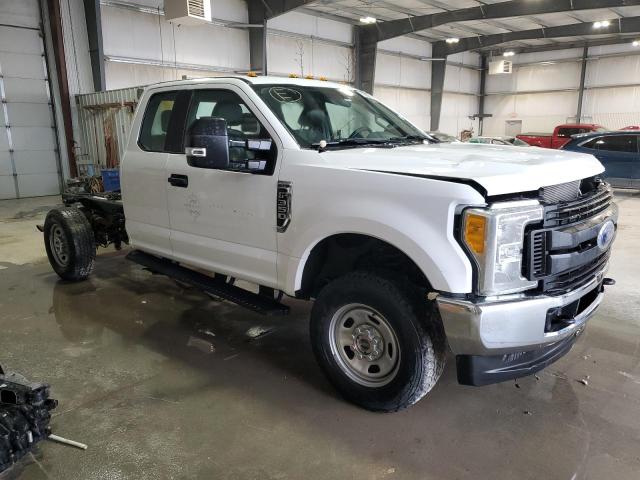 Photo 4 from auction – 2017 FORD F350 SUPER with VIN 1FD8X3F63HEC08329