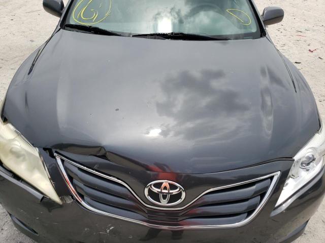 Zdjęcie 11 z aukcji – 2010 TOYOTA CAMRY z VIN 4T1BF3EK1BU642706