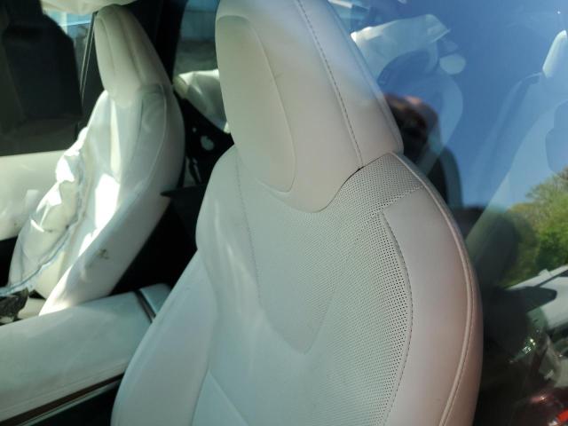 Photo 10 from auction – 2022 TESLA MODEL X with VIN 7SAXCBE55NF336342