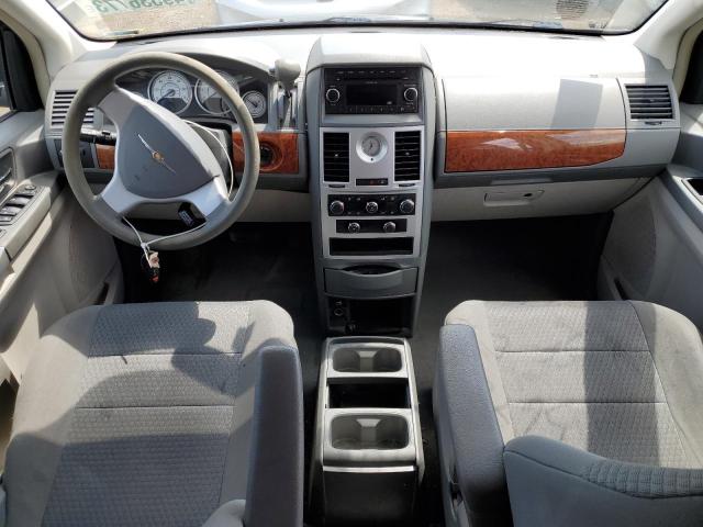 Photo 8 from auction – 2009 CHRYSLER TOWN & COU with VIN 2A8HR44E59R574658