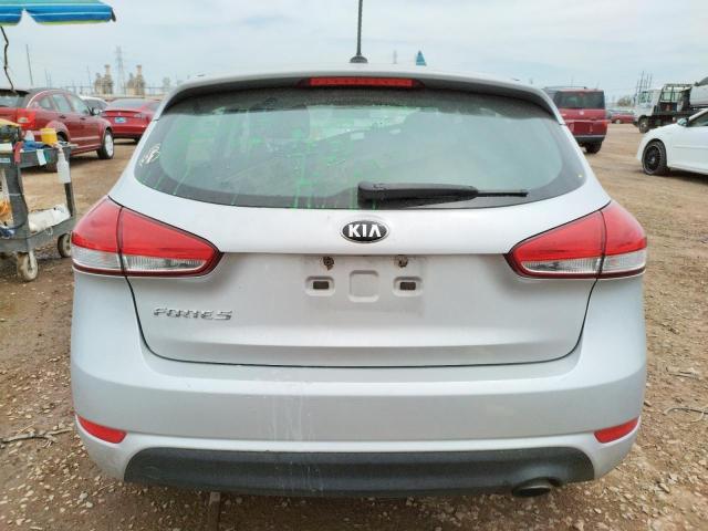 Photo 6 from auction – 2017 KIA FORTE LX with VIN KNAFK5A83H5719860