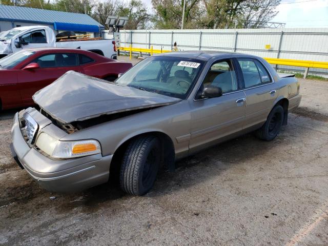 FORD CROWN VICT 2002 with VIN 2FAFP71W82X110239 - Photo from auction