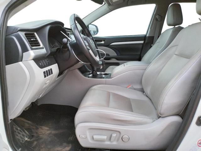 Photo 7 from auction – 2019 TOYOTA HIGHLANDER with VIN 5TDJGRFHXKS065892