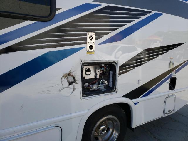Photo 9 from auction – 2021 FORD ECONOLINE with VIN 1FDWE3FN2MDC09864