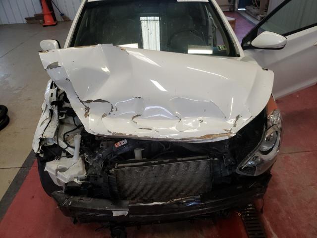 Photo 11 from auction – 2013 HYUNDAI ELANTRA GL with VIN 5NPDH4AE2DH390264