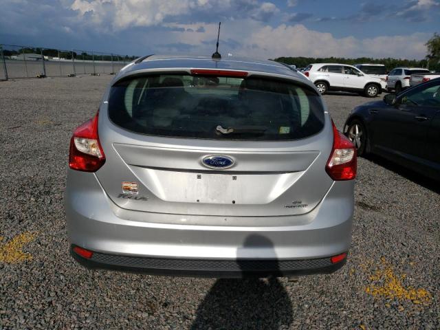 Photo 6 from auction – 2014 FORD FOCUS SE with VIN 1FADP3K27EL300756
