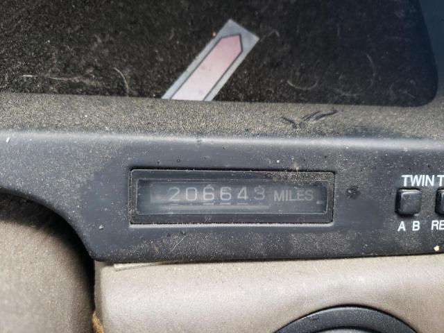 Photo 9 from auction – 1992 LEXUS LS 400 with VIN JT8UF11E3N0105752